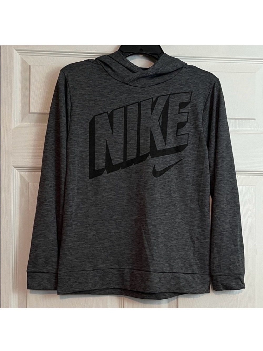 Nike Logo Dri-Fit Boys Hoodie (Size: L Boys) - Picture 2 of 10